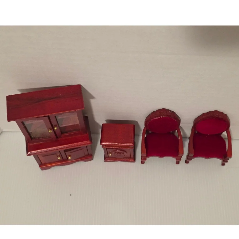 Melissa & Doug Dollhouse Furniture 4pc Red Wooden Victorian Fair Condition